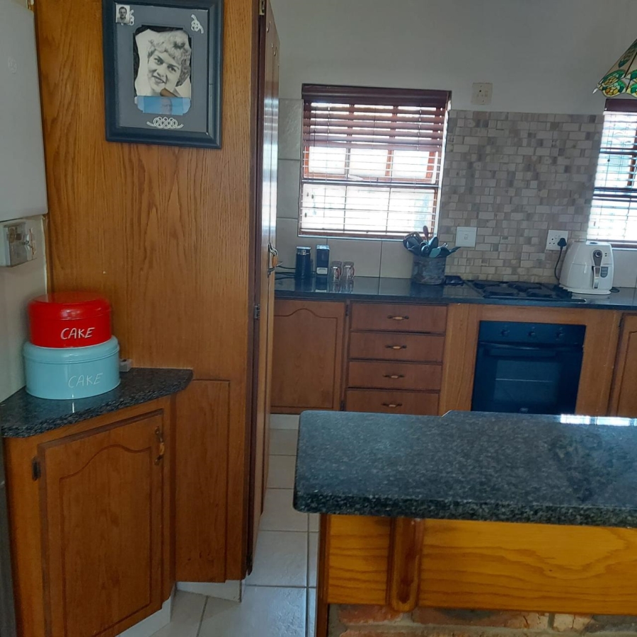 To Let 2 Bedroom Property for Rent in Langenhovenpark Free State